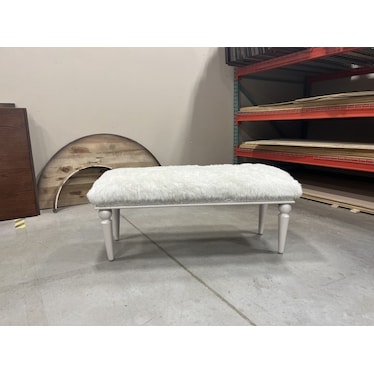 Factory Sample Michael Amini Glimmering Heights Bed Bench