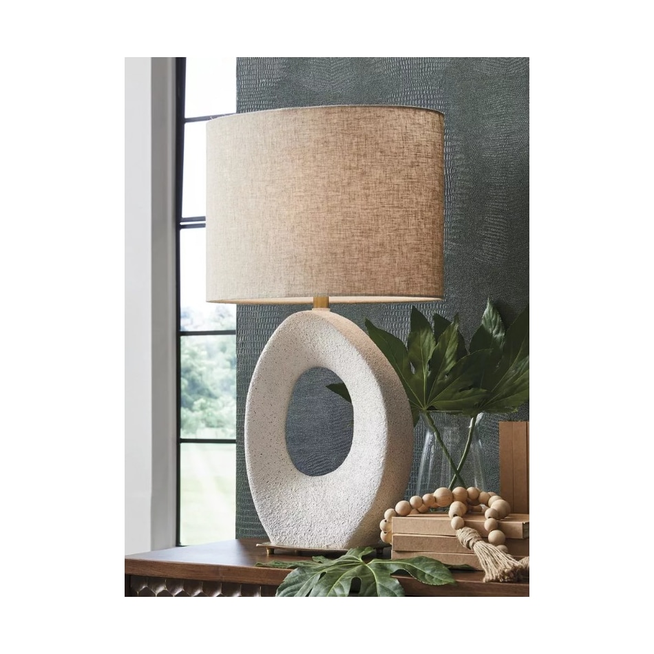 ashy cream table lamp   