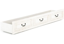ashy white trundle   