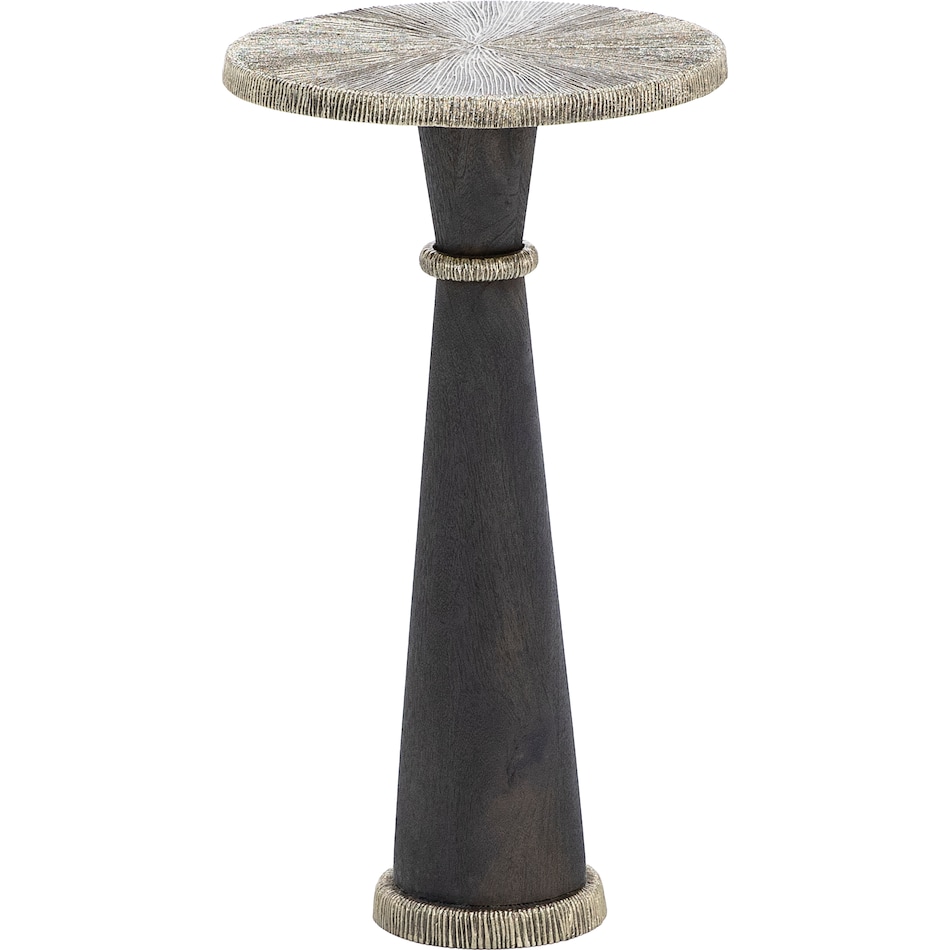 bassett furniture antique gold   finished walnut chairside table grand  