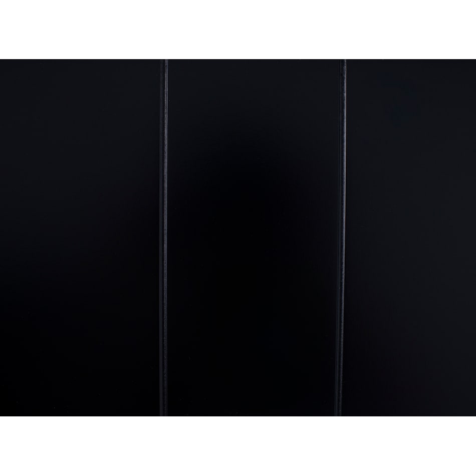 black swatch  