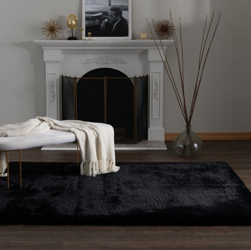Ultimate Angora Black Faux Fur Area Rug | Steinhafels