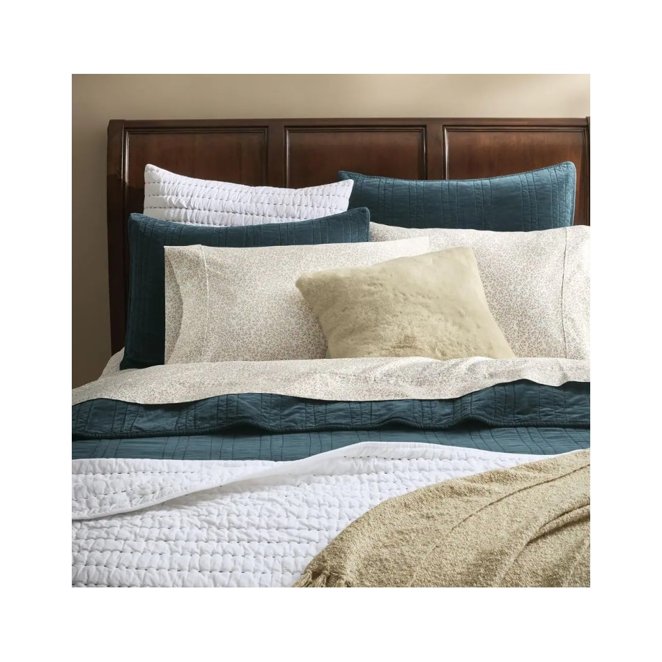 ceno cream pillows   