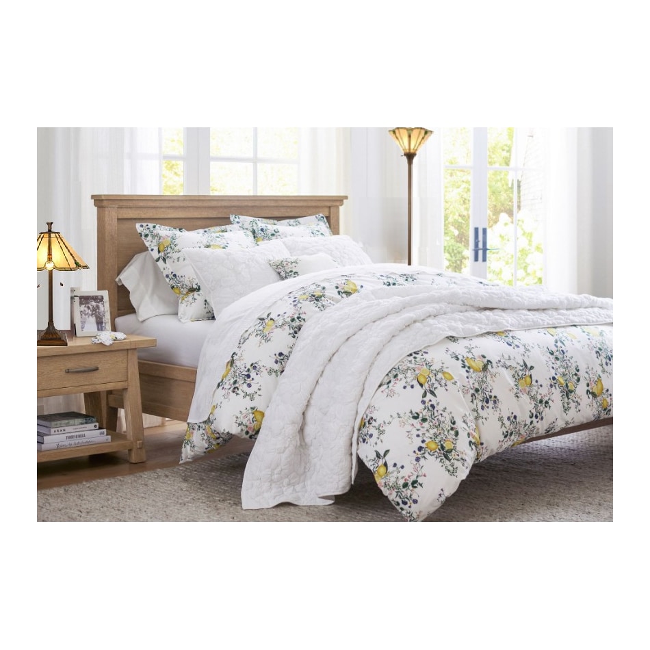 colr green table lamp   