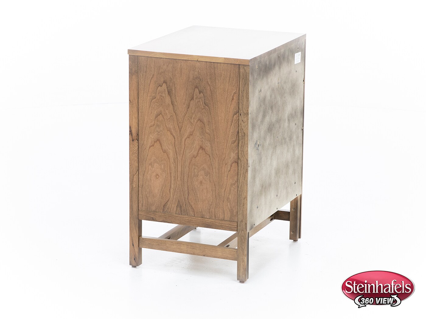 daniels amish collection brown three drawer  image   