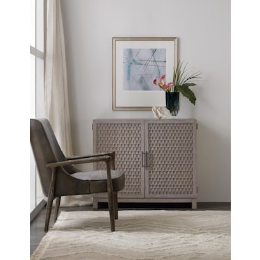 Grand Luxe Soft Gray Cabinet