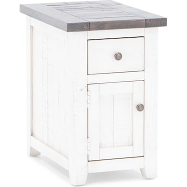Madison County Chairside Table