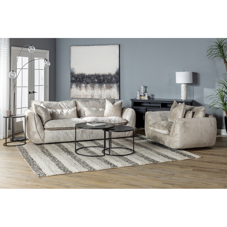 kuka beige  inches and over lifestyle image   