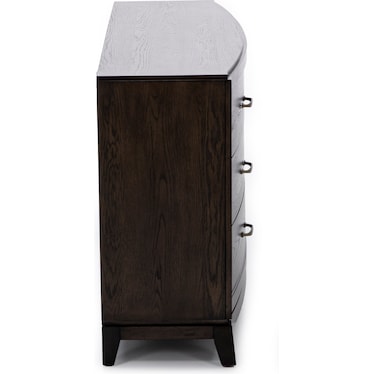 Brennan Dresser
