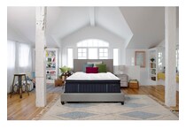 lecpt queen  room image  