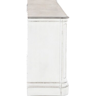 Magnolia Manor 84" Entertainment Console