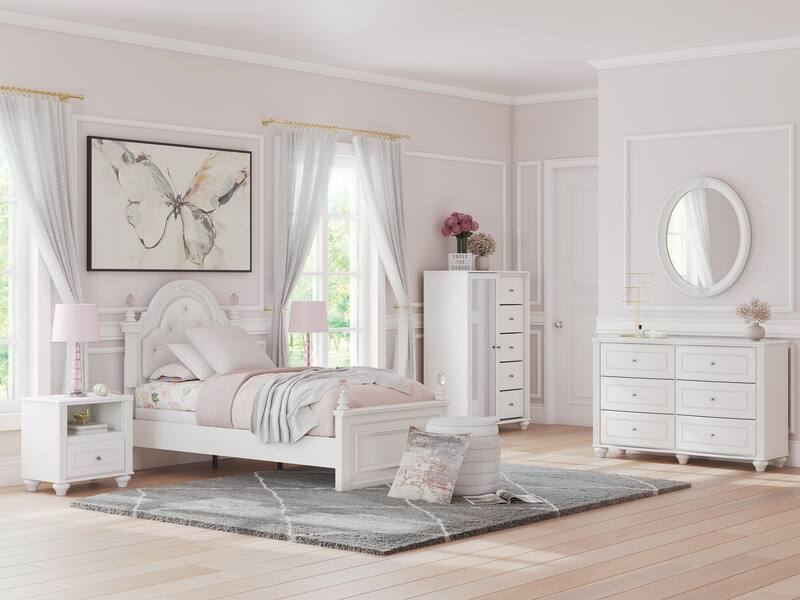 lizzi secondary bedroom narrow main image  