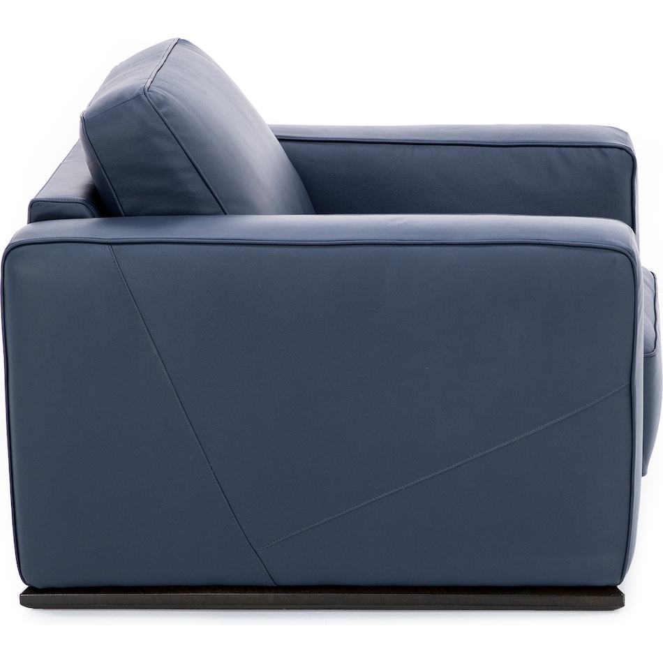 natuzzi blue chair   