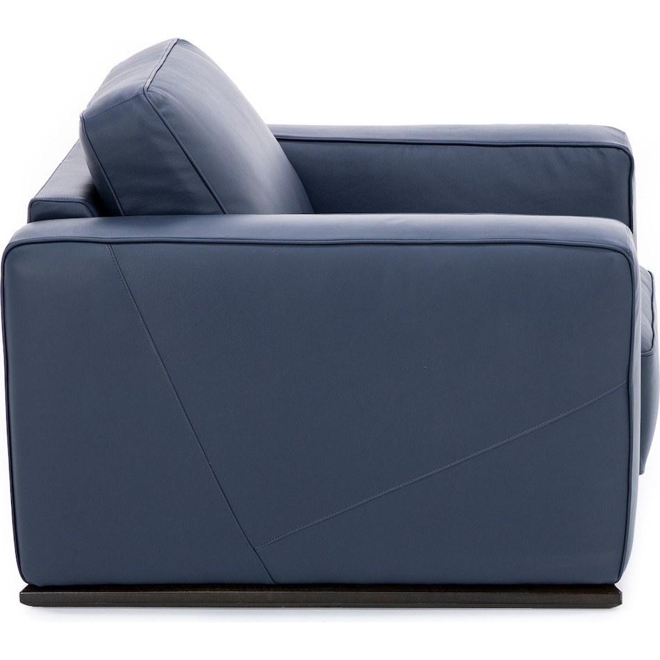 natuzzi blue chair   