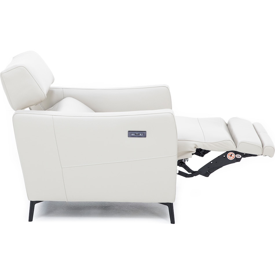 natuzzi cream recliner   