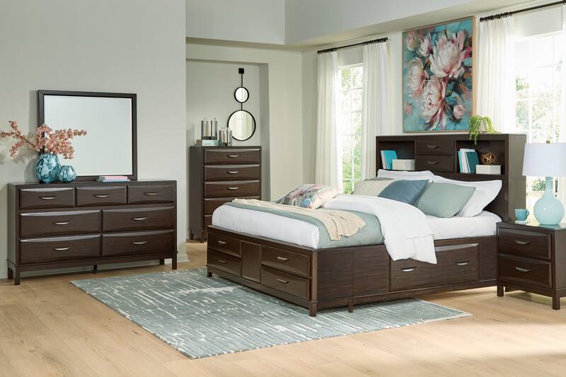 roger master bedroom narrow main image  