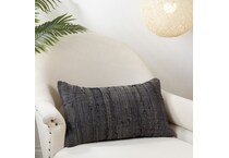saro black pillows   