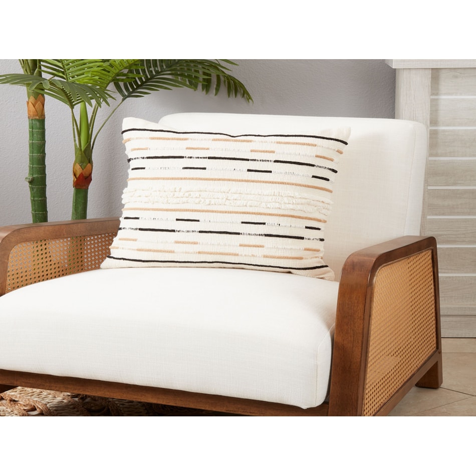 saro cream pillows   