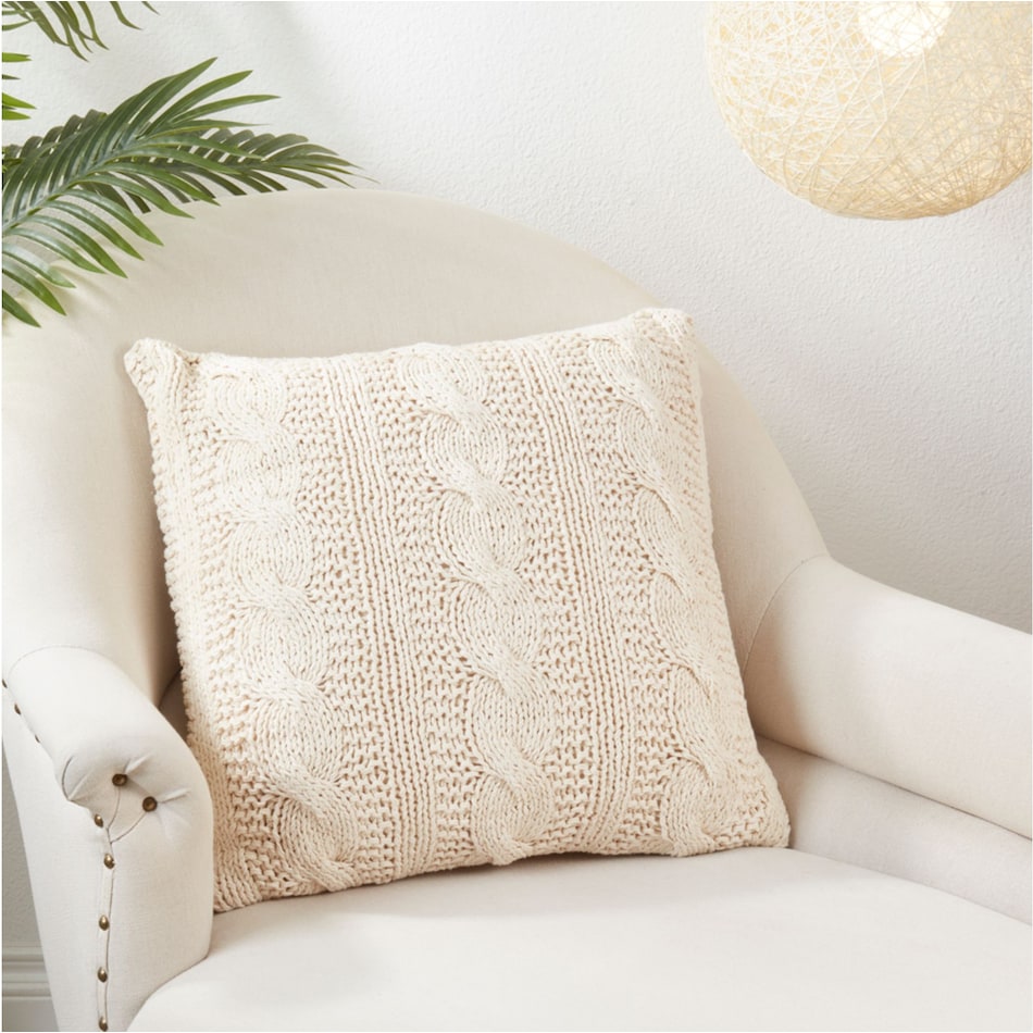 saro cream pillows   