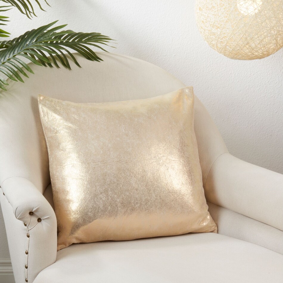 saro gold pillows   