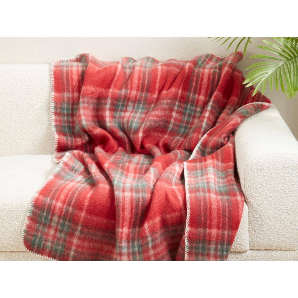 saro red afghans   