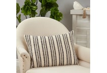 saro white pillows   