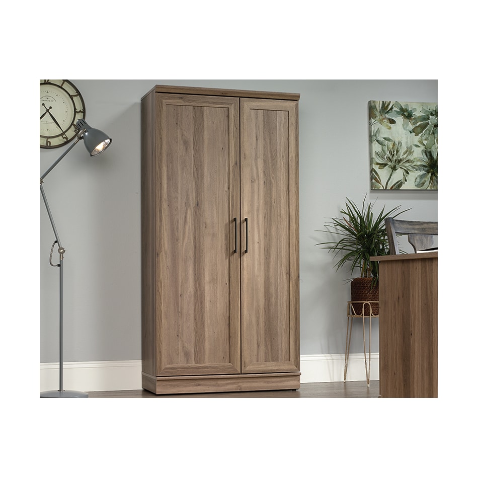 saud brown bar kitchen stor  