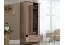 saud brown bar kitchen stor  