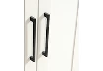 saud white bar kitchen stor  