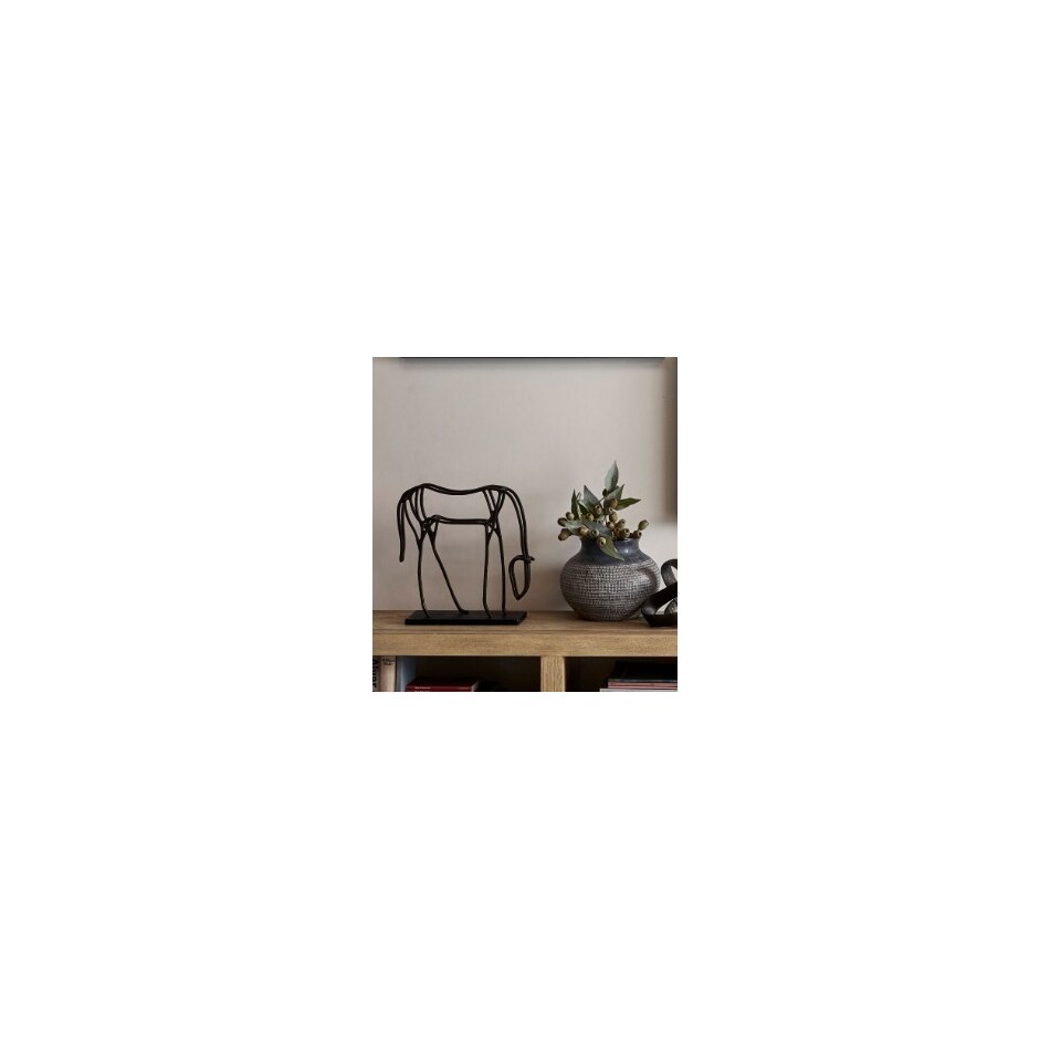 sgbk black figurines   