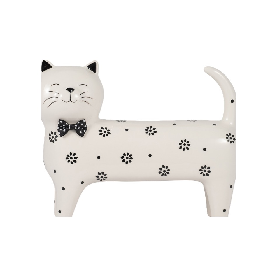 sgbk white figurines   