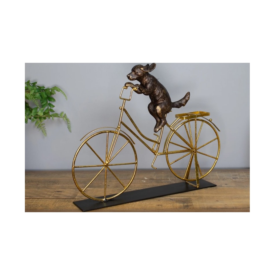 sgbk yellow figurines   