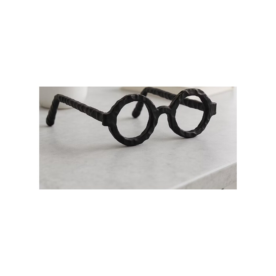 thnd black figurines   