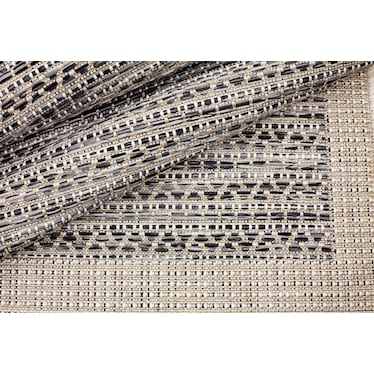 North Shore Pebble 7'10"X 10' Patio Area Rug