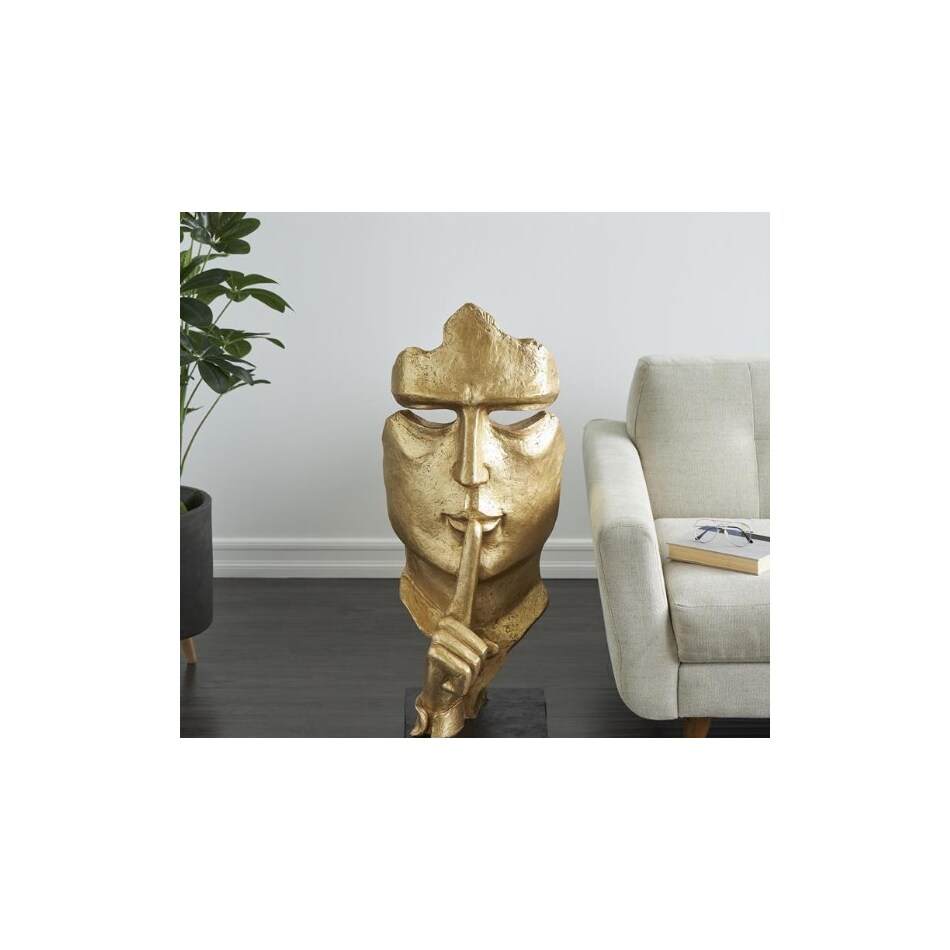 uma enterprises inc gold figurines   
