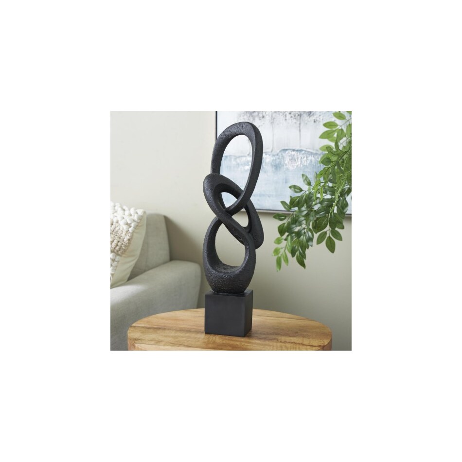umai black figurines   