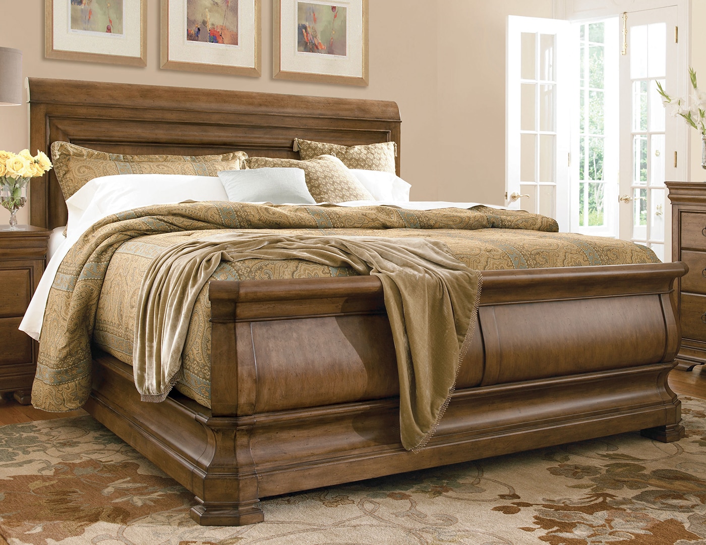 New Lou Sleigh bed