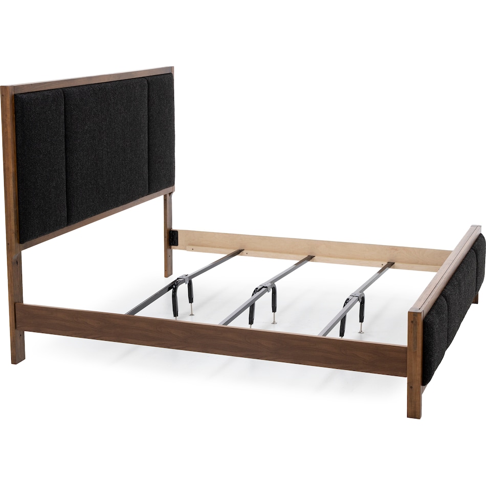 vaughan bassett medium cherry  king bed package ukp  