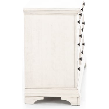 Stella Dresser